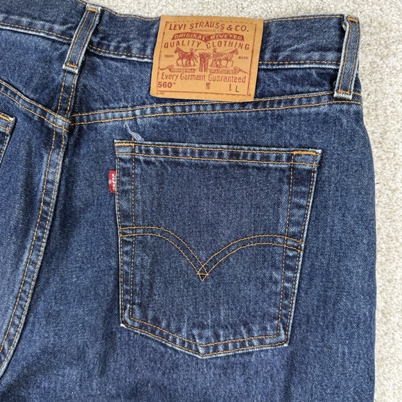 Vintage Levis 560 90s Blue Wash Loose Fit Straight Leg Jeans Womens Sz 14 Long - Picture 1 of 8